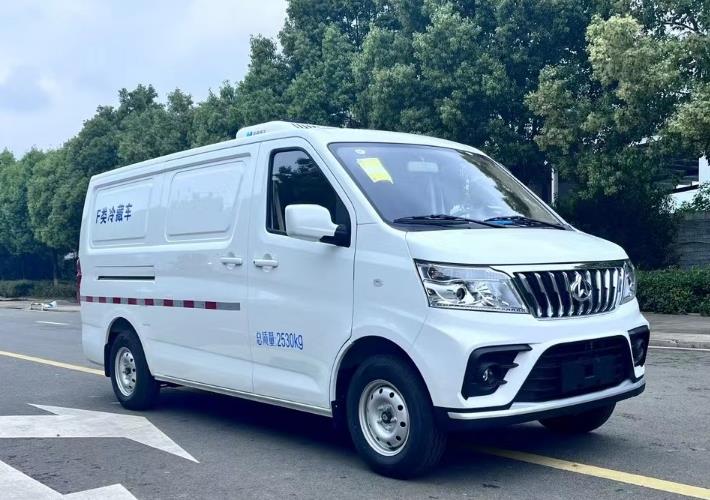 長安睿行2.5噸冷藏車